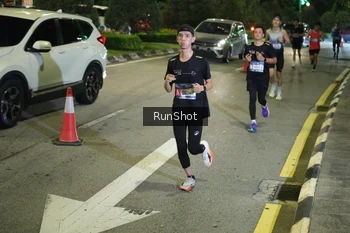 Runner Photo 4236960