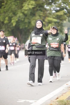 Runner Photo 4236973