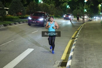 Runner Photo 4237063
