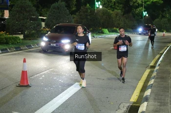 Runner Photo 4237073