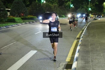 Runner Photo 4237091