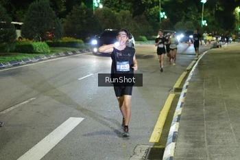 Runner Photo 4237099