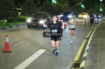 Runner Photo 4237100