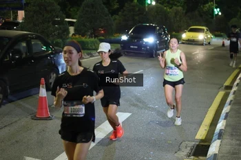 Runner Photo 4237104