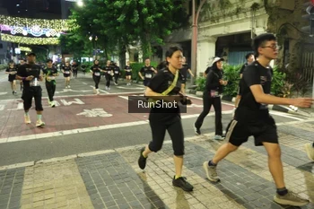 Runner Photo 4237132