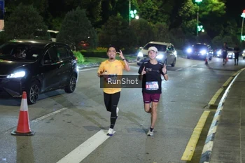 Runner Photo 4237135