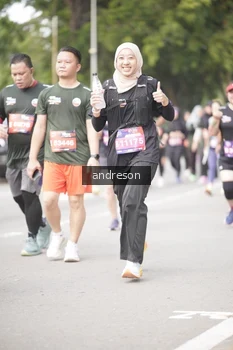 Runner Photo 4237136