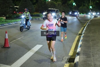 Runner Photo 4237201
