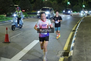 Runner Photo 4237202