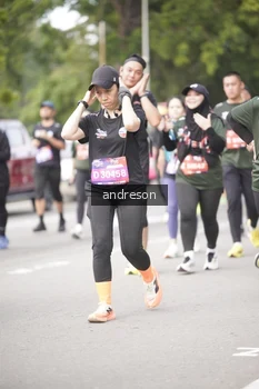 Runner Photo 4237337