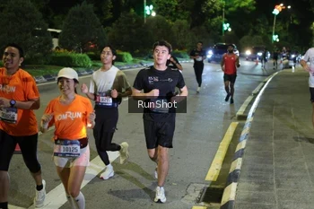 Runner Photo 4237343