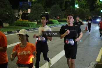 Runner Photo 4237344