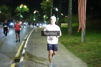 Runner Photo 4237357