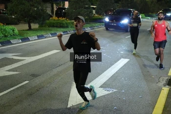 Runner Photo 4237371