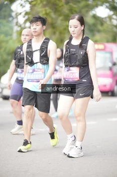 Runner Photo 4237373