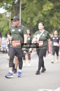 Runner Photo 4237428
