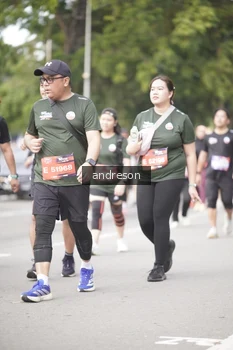 Runner Photo 4237437