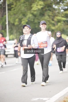 Runner Photo 4237444