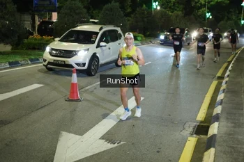Runner Photo 4237463