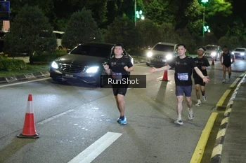 Runner Photo 4237473