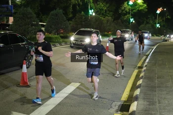 Runner Photo 4237483