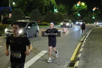 Runner Photo 4237493