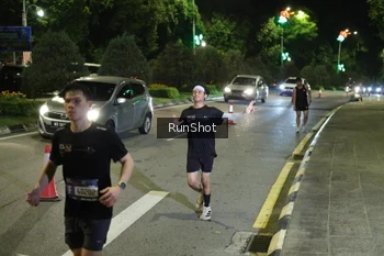 Runner Photo 4237494