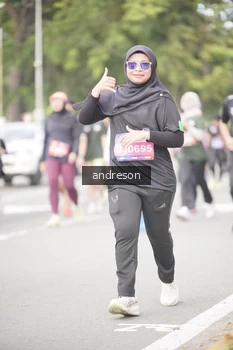 Runner Photo 4237505