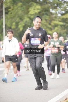 Runner Photo 4237520
