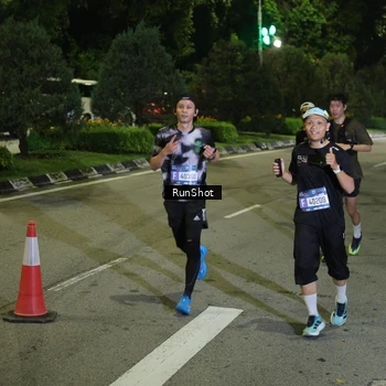 Runner Photo 4237552