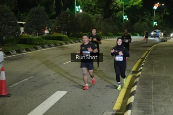 Runner Photo 4237565