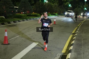 Runner Photo 4237592
