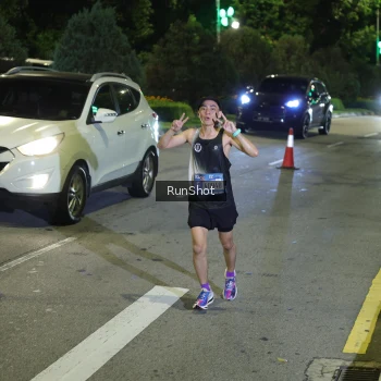 Runner Photo 4237597