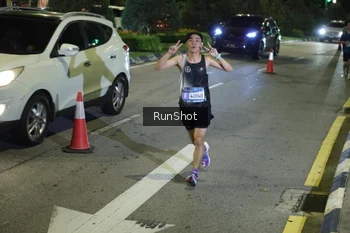 Runner Photo 4237600