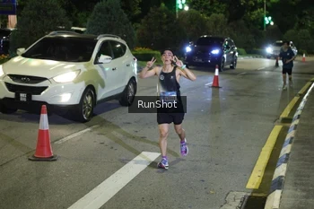 Runner Photo 4237604