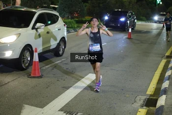 Runner Photo 4237605