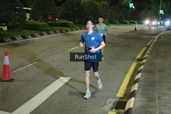 Runner Photo 4237606