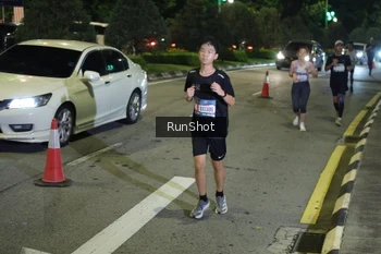 Runner Photo 4237630
