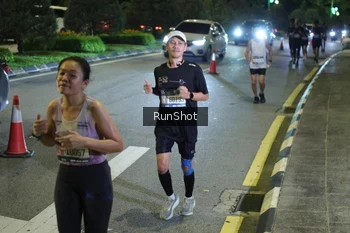 Runner Photo 4237647