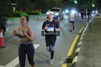 Runner Photo 4237653