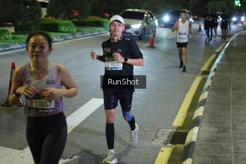 Runner Photo 4237659