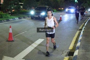 Runner Photo 4237665