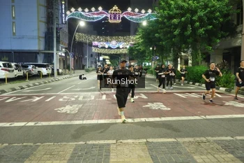 Runner Photo 4237667