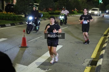 Runner Photo 4237681