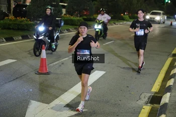 Runner Photo 4237691