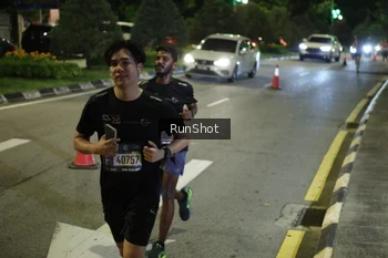 Runner Photo 4237693