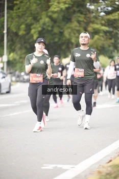 Runner Photo 4237715