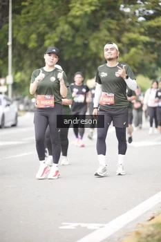 Runner Photo 4237719