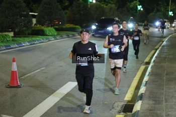 Runner Photo 4237737