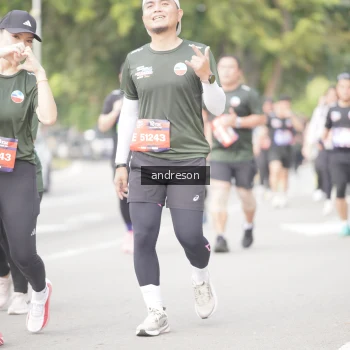 Runner Photo 4237738